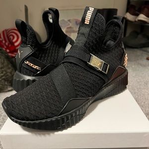 Selena Gomez x Defy Mid Jr 'Black' Rose Gold